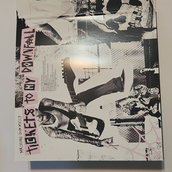 "Tickets to my Downfall" Vinyl - by Machine Gun Kelly - Alternate Cover - Picture 4 of 7